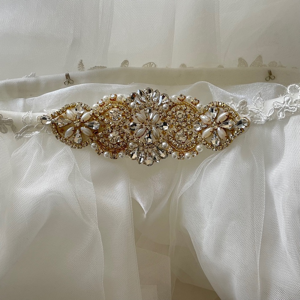 Additional hook and closure photos for overskirt